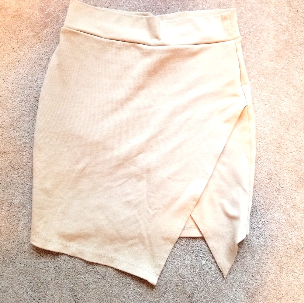 Beige mini skirt